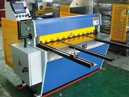 High Accuracy Shearing Machine